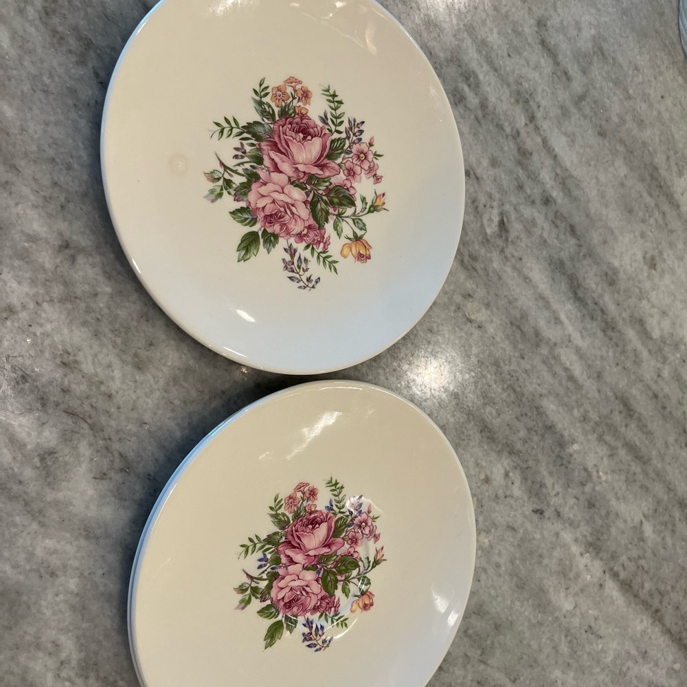 Vintage Edwin Knowles China - Two saucers and two small plates.